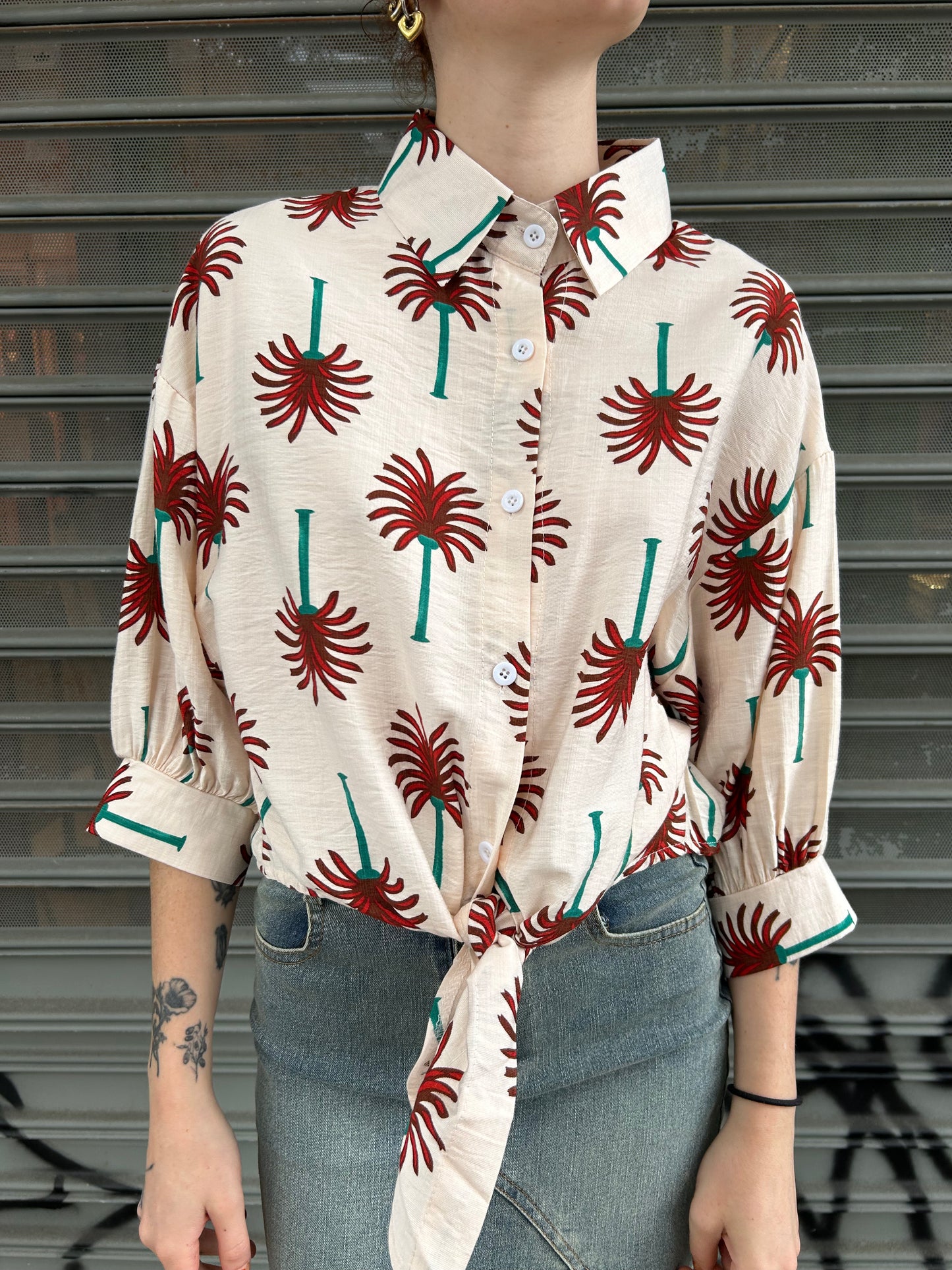 s/s front tie printed blouse