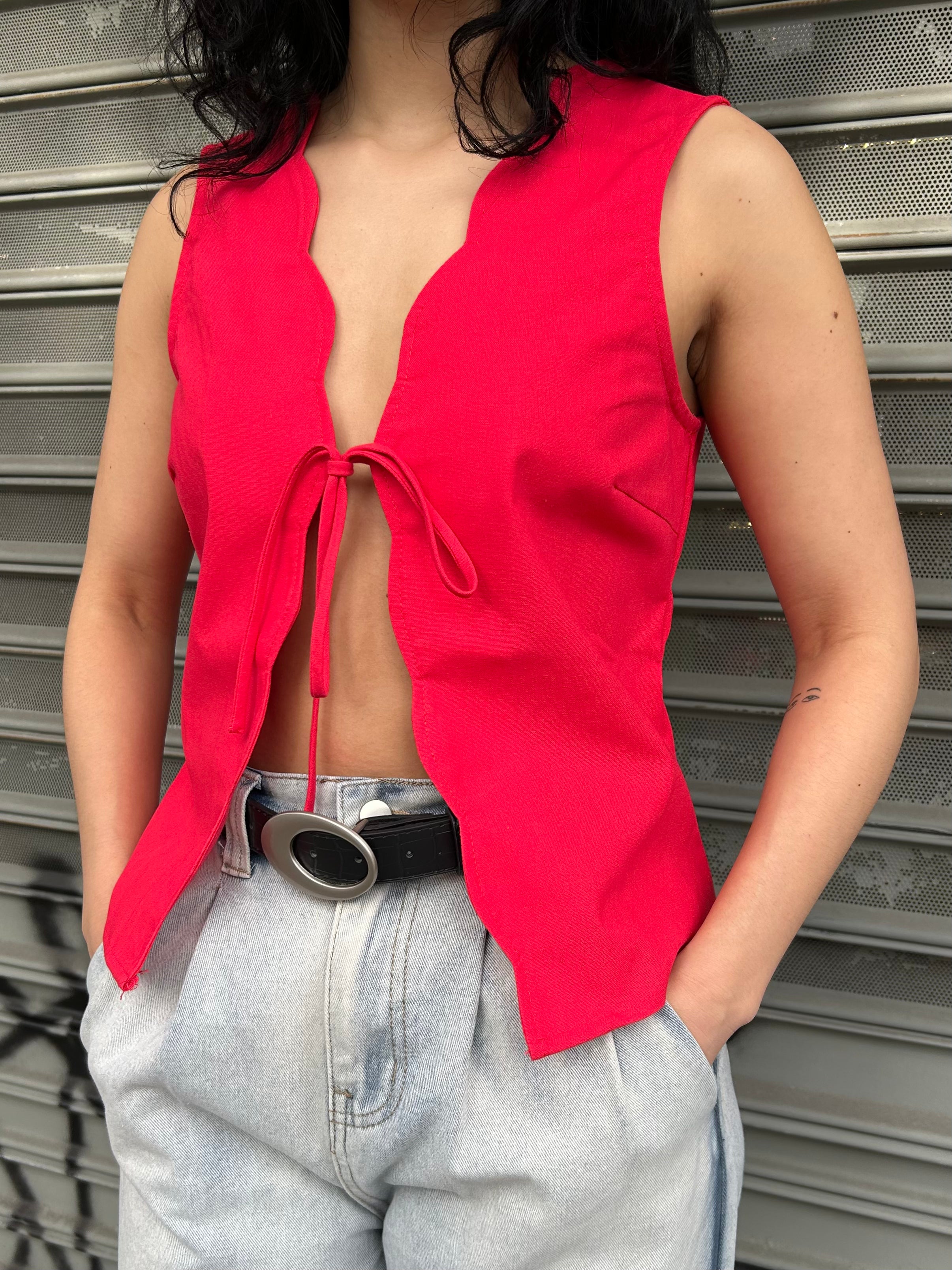 scalloped neckline tie front top – Pinkyotto