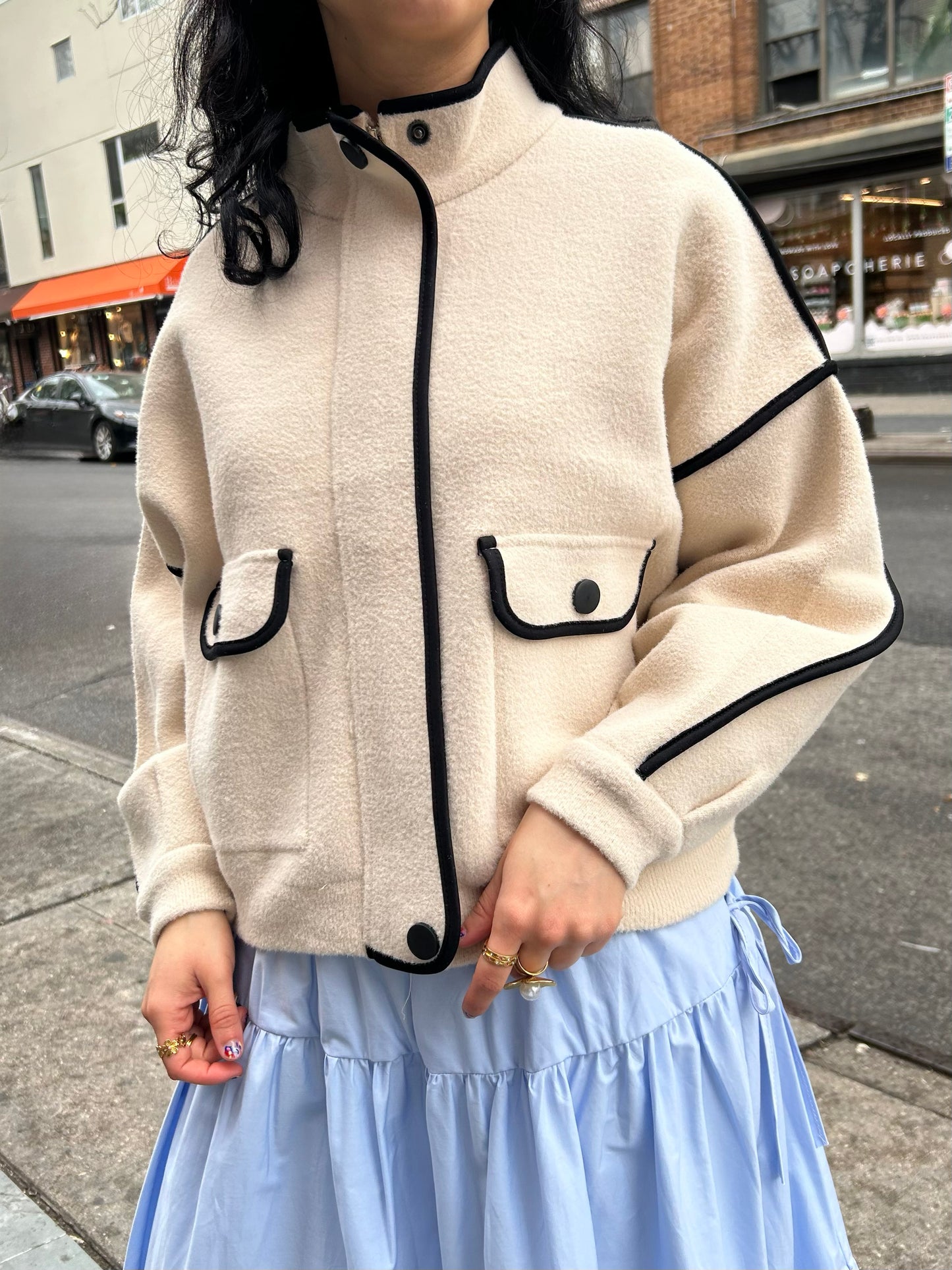 2 pocket contrast trim jacket