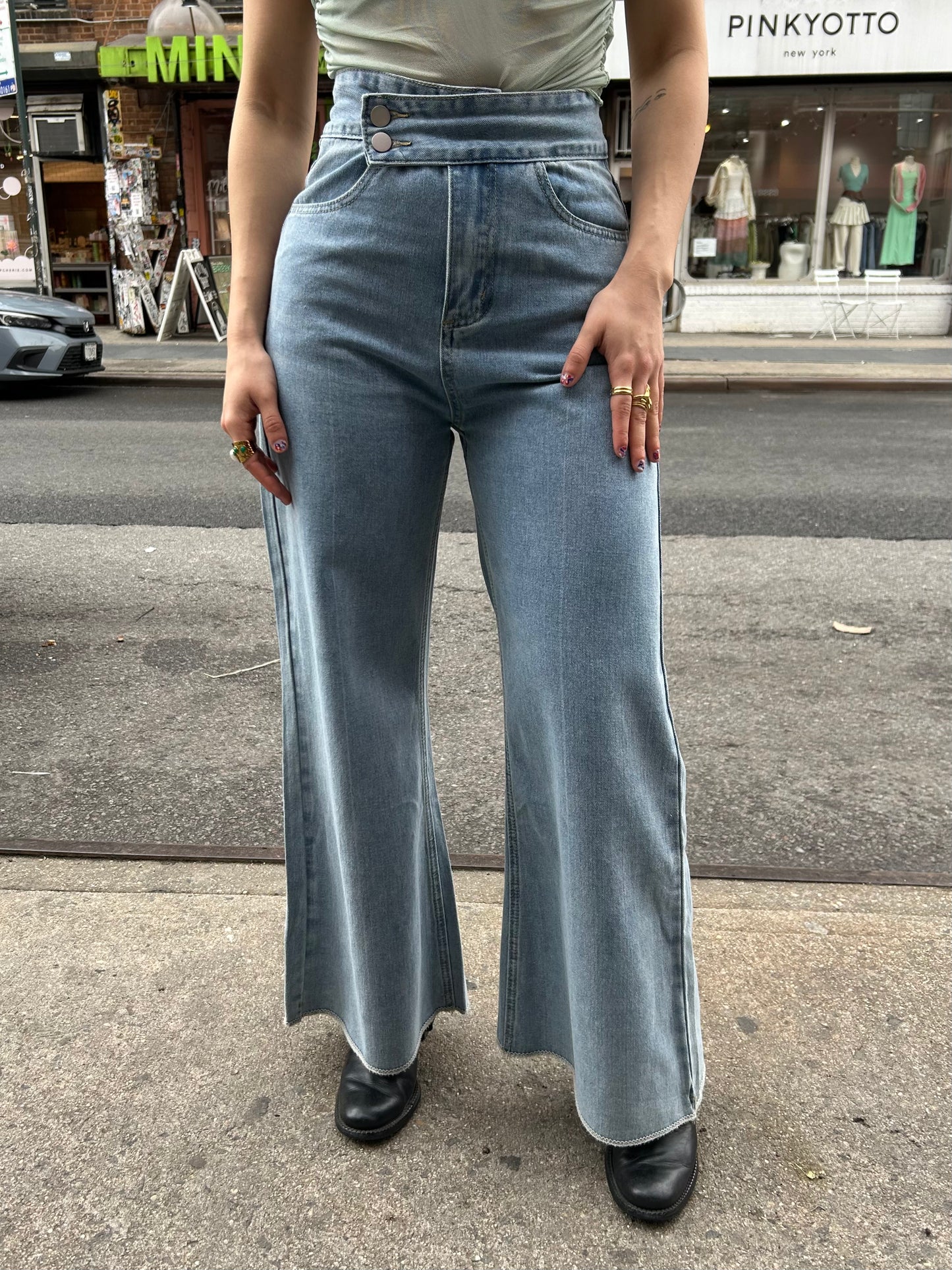 high waisted 2 side button demim pant
