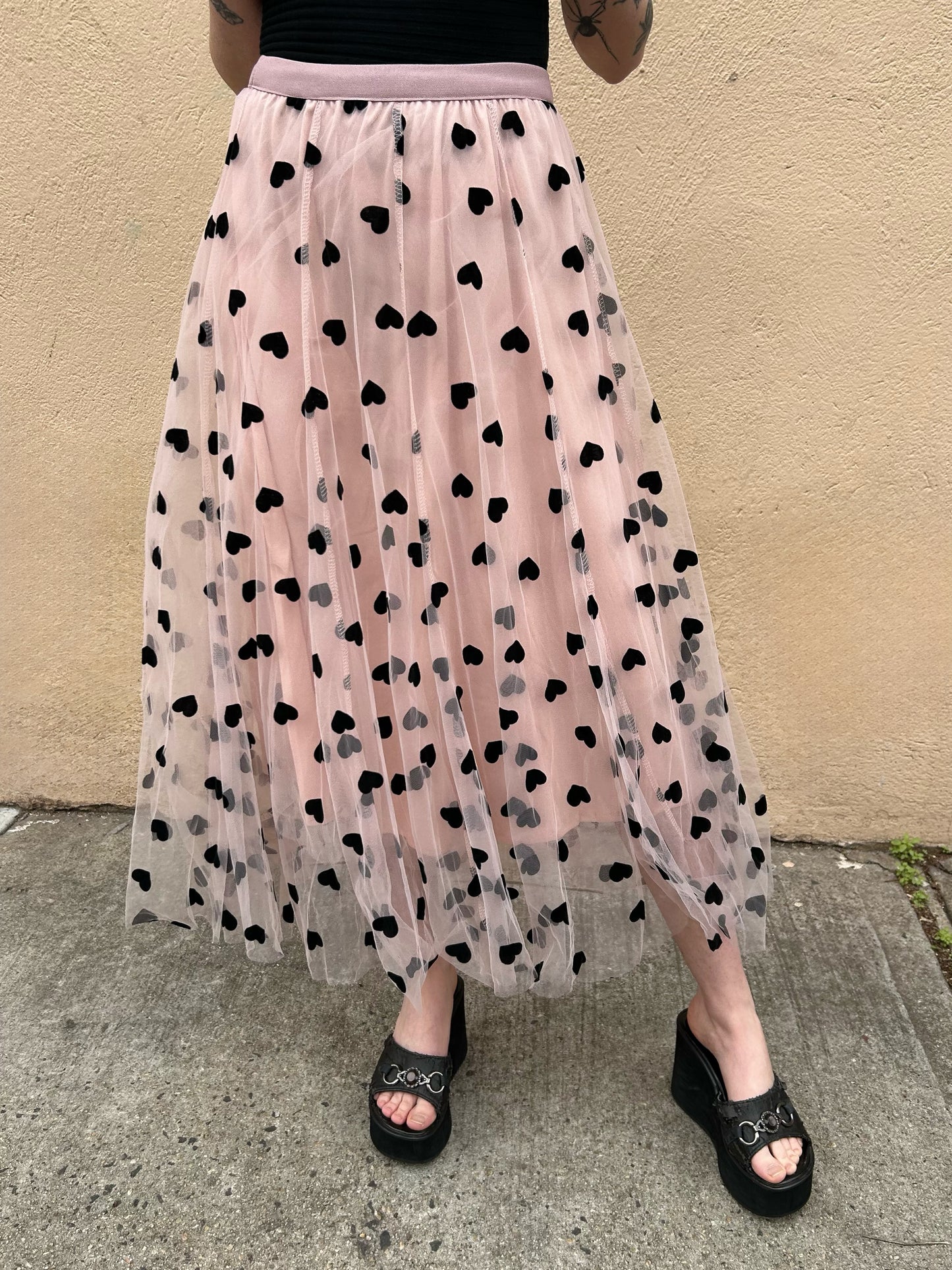 all over heart print mesh skirt