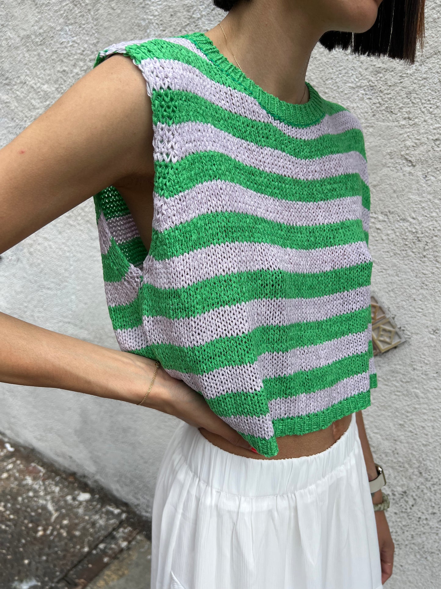 stripe knit slvless top