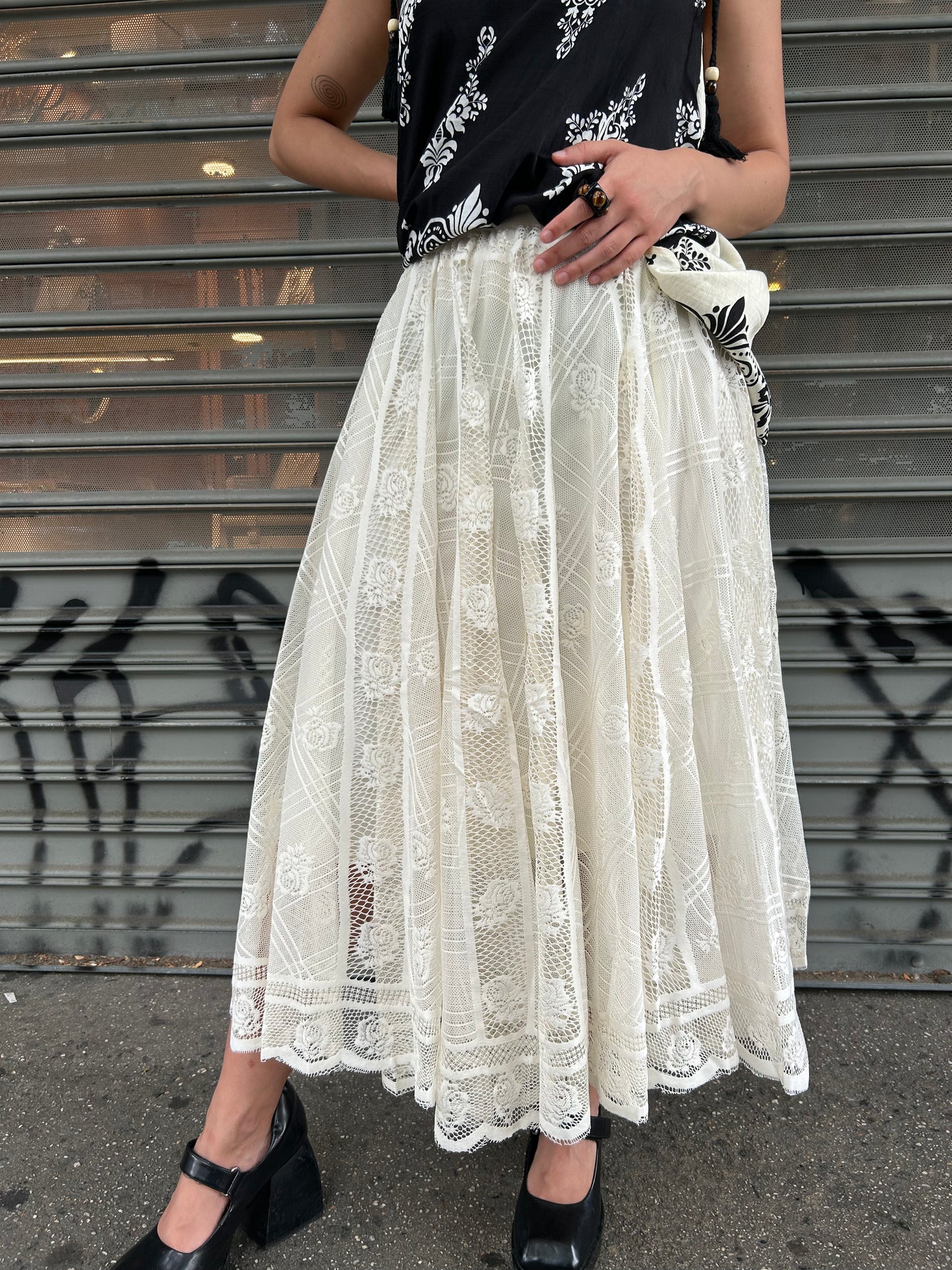 floral embroidered detail midi skirt