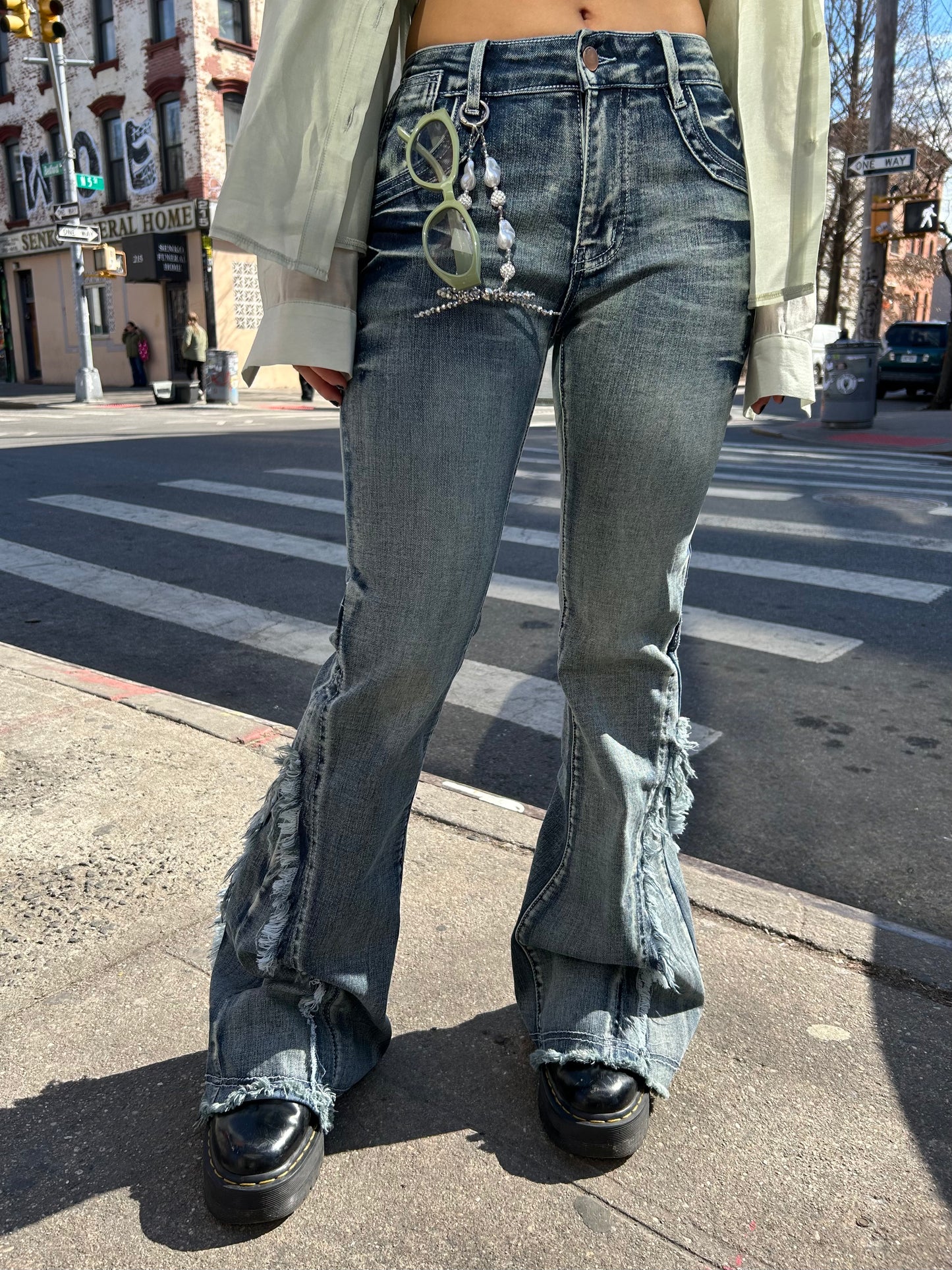 flared bottom denim pant