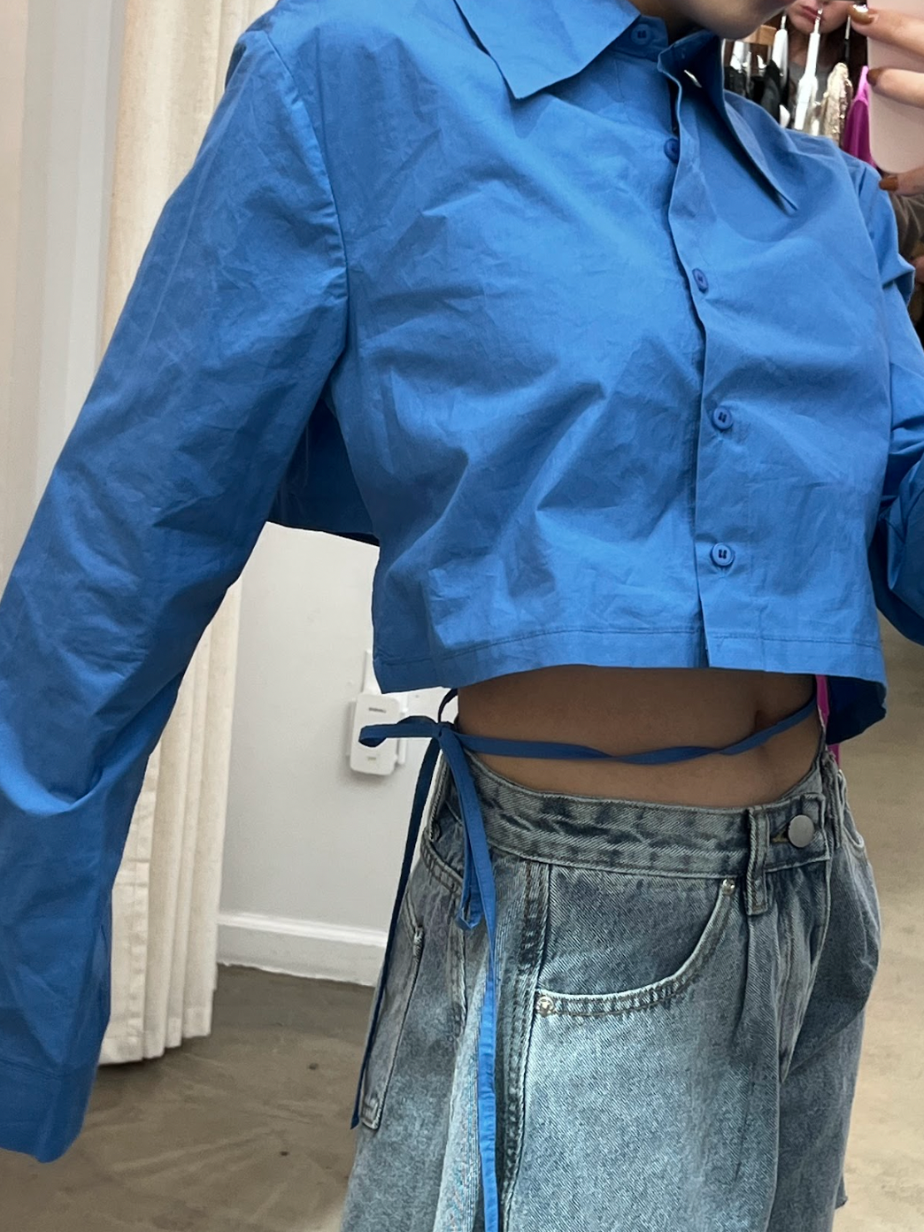 short blouse w tie