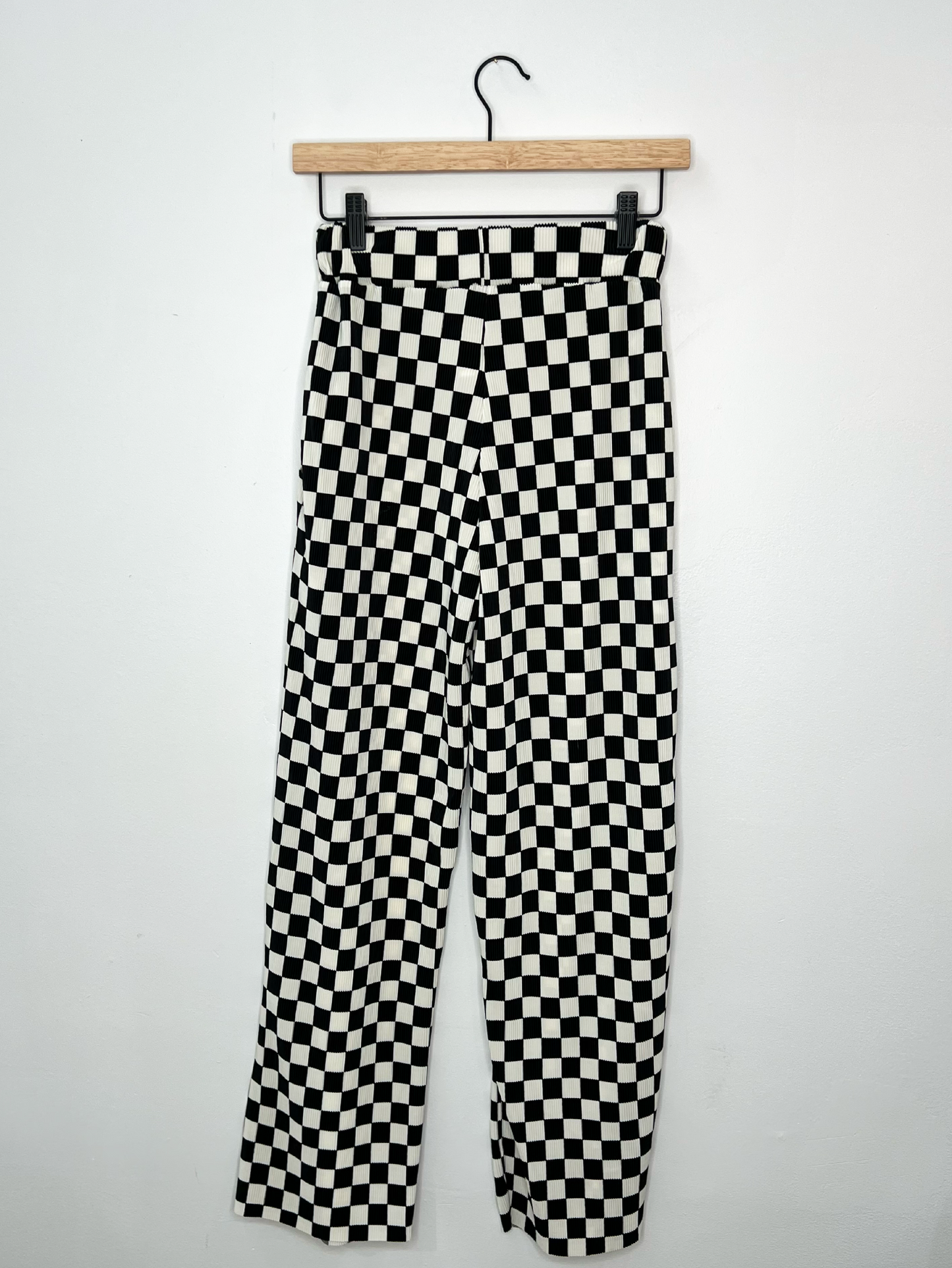 checkered pleated pant