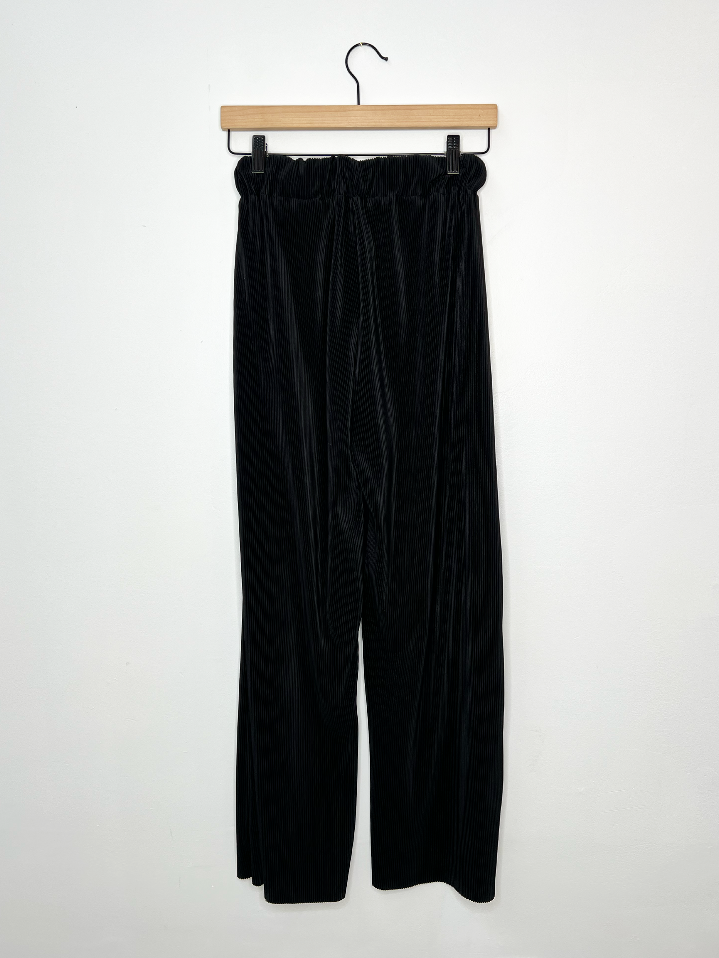 pleated pant