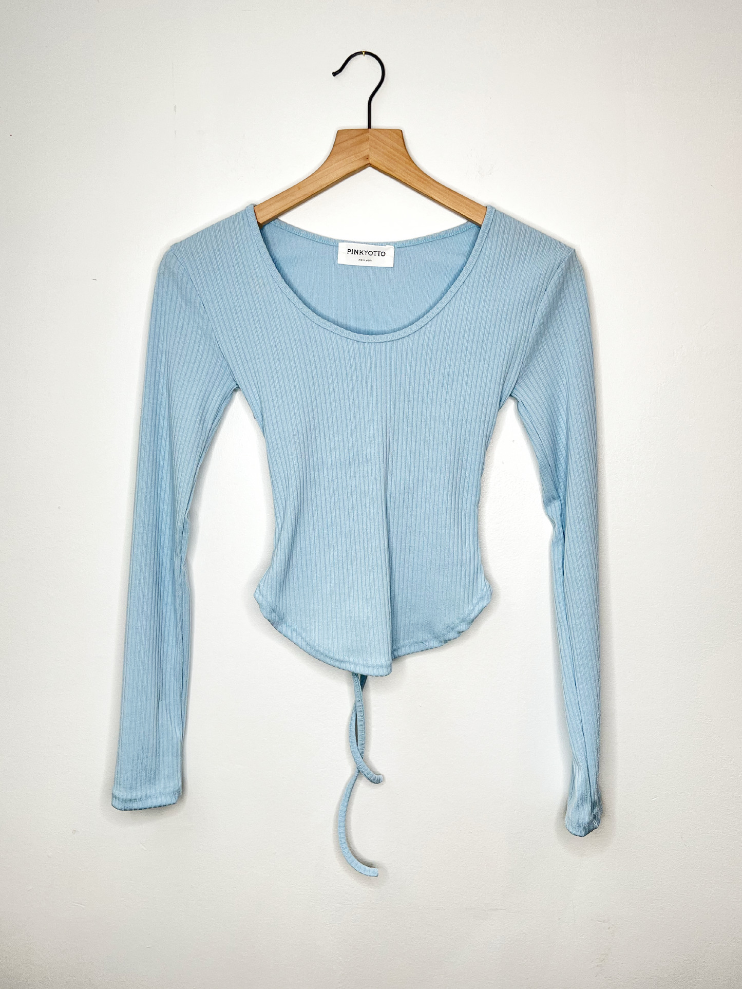 long slv back tie up top