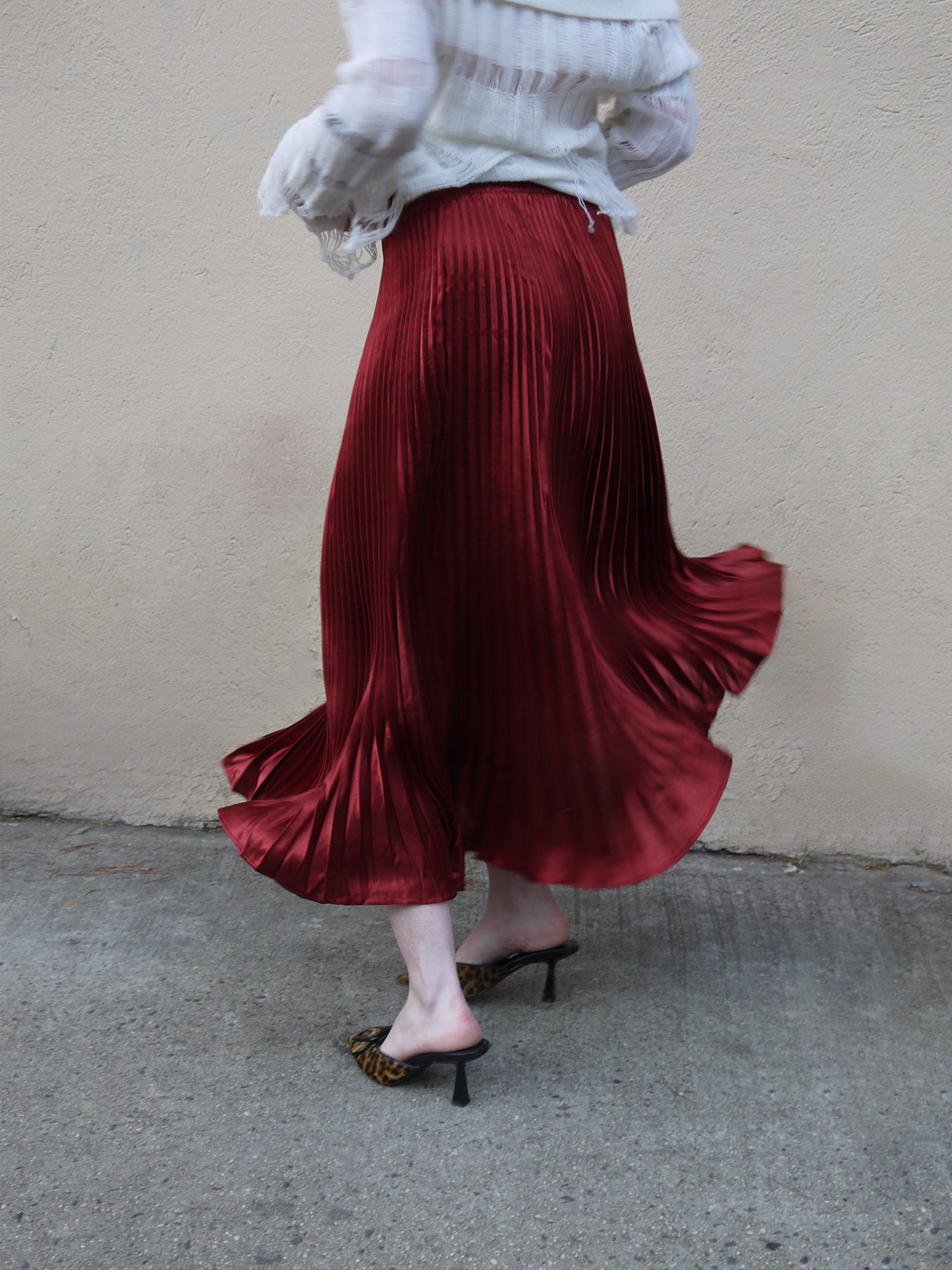 satin pleated long skirt