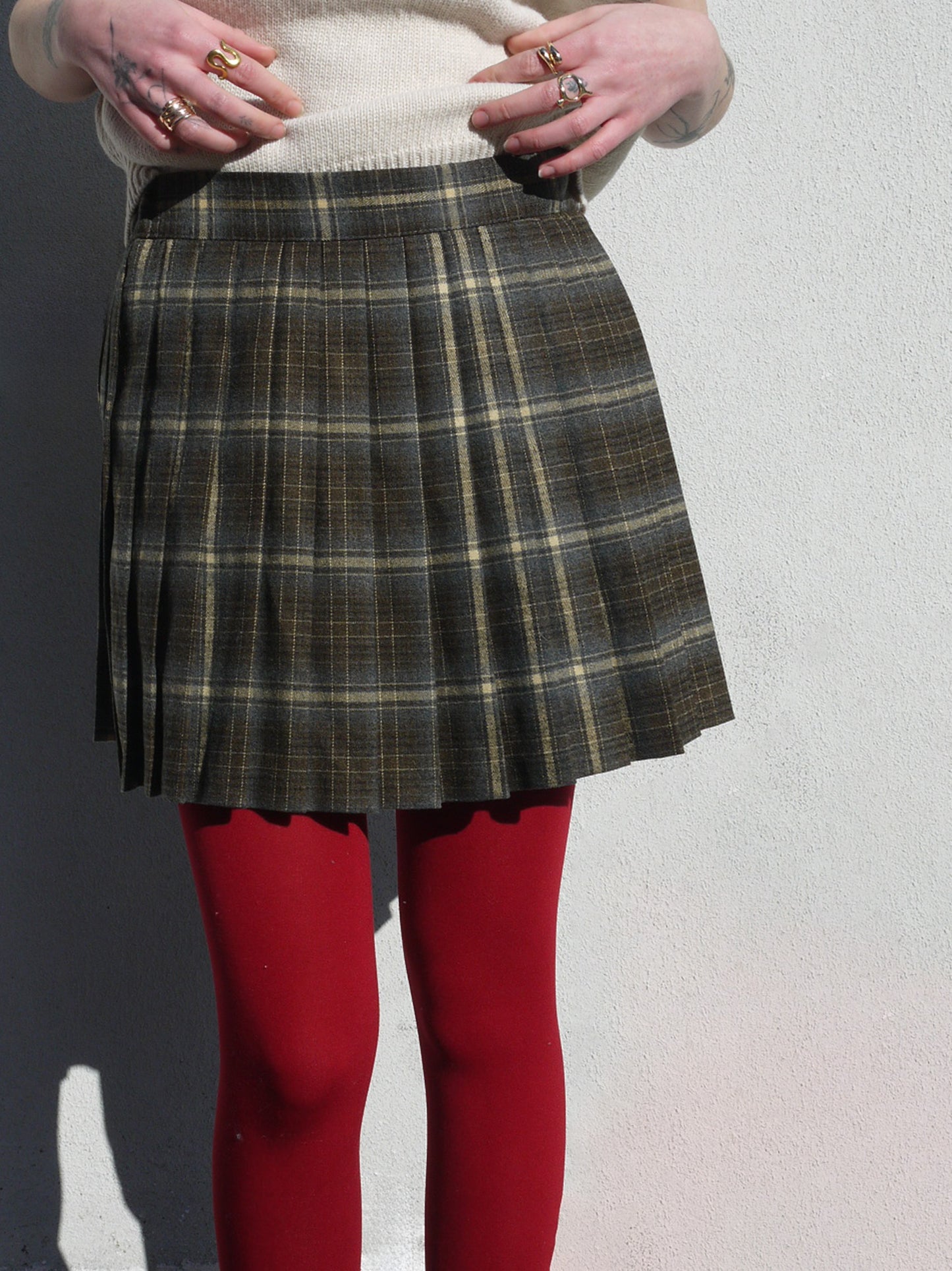 short plaid pleated skirt