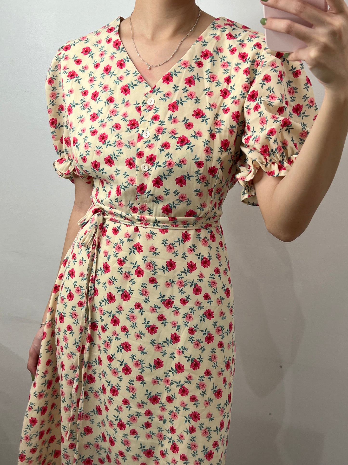 4 button floral print dress