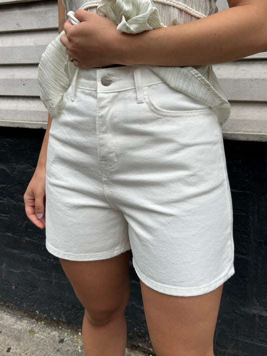 1 pocket a line shorts