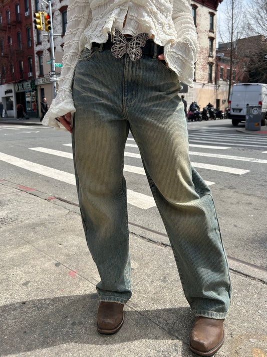 wide leg distressed denim pant