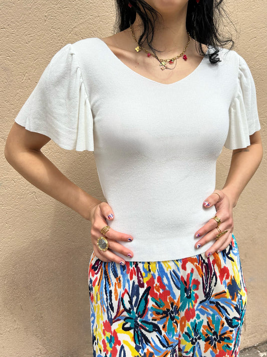 flutter sleeve vneck top