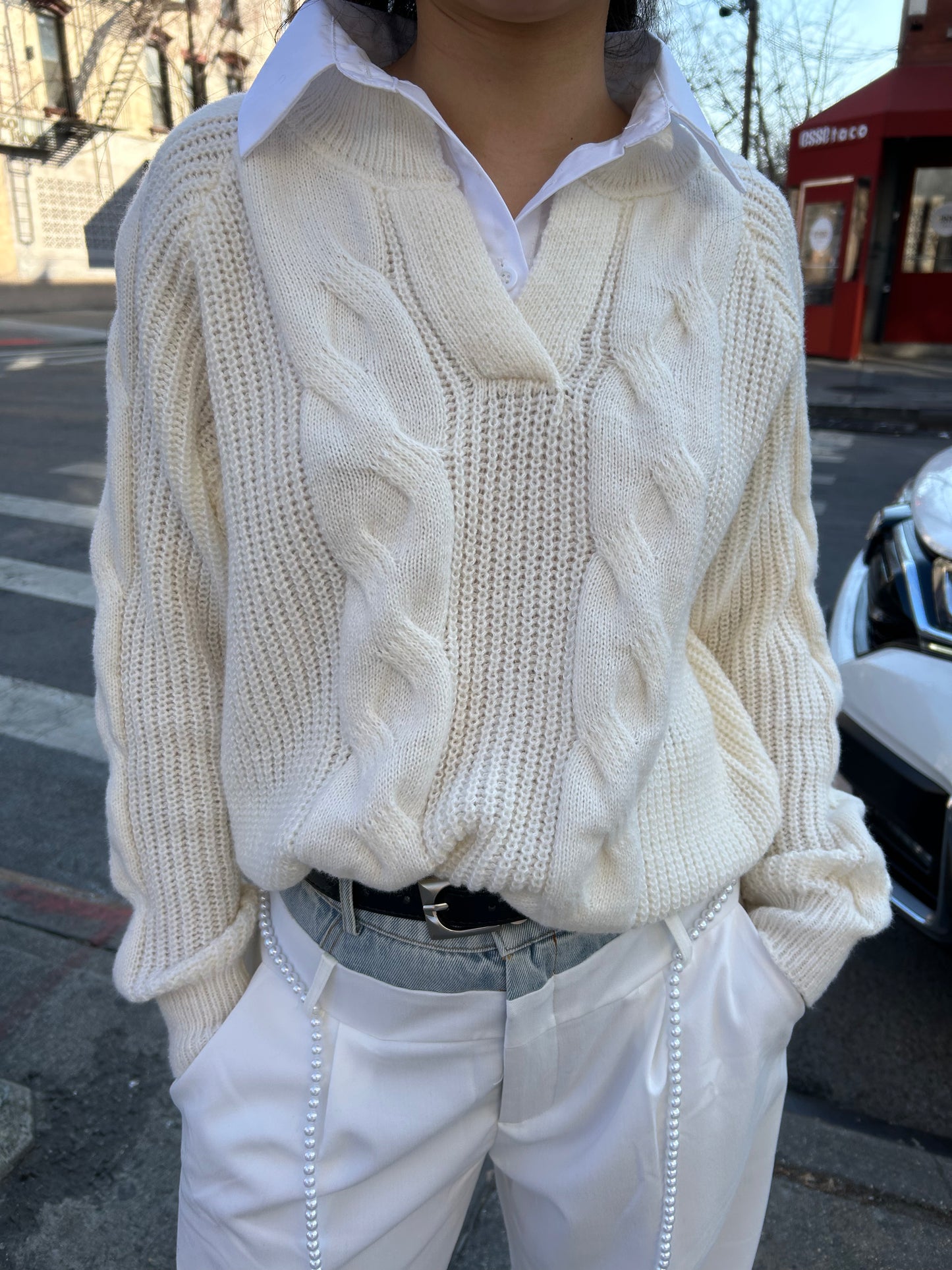 cable knit sweater w collar