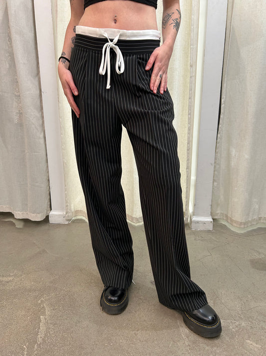 pinstripe contrast waist tie pant