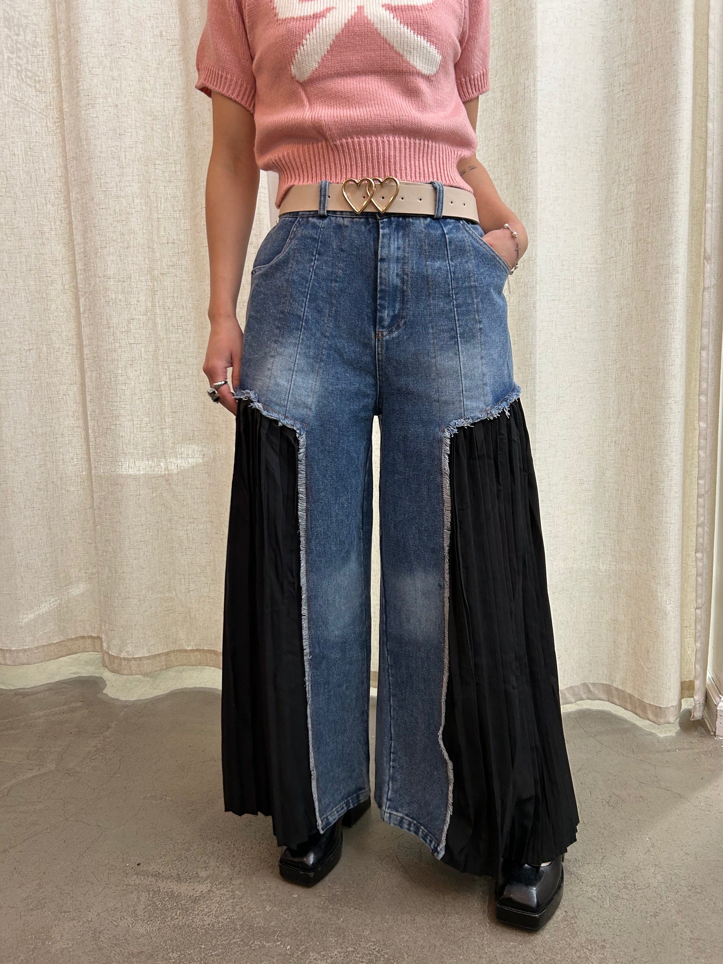 pleated detail denim pant