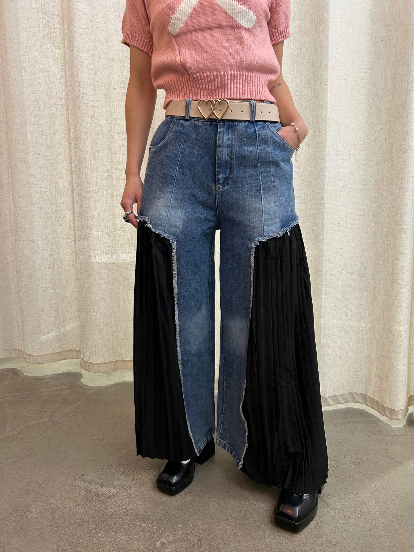 pleated detail denim pant