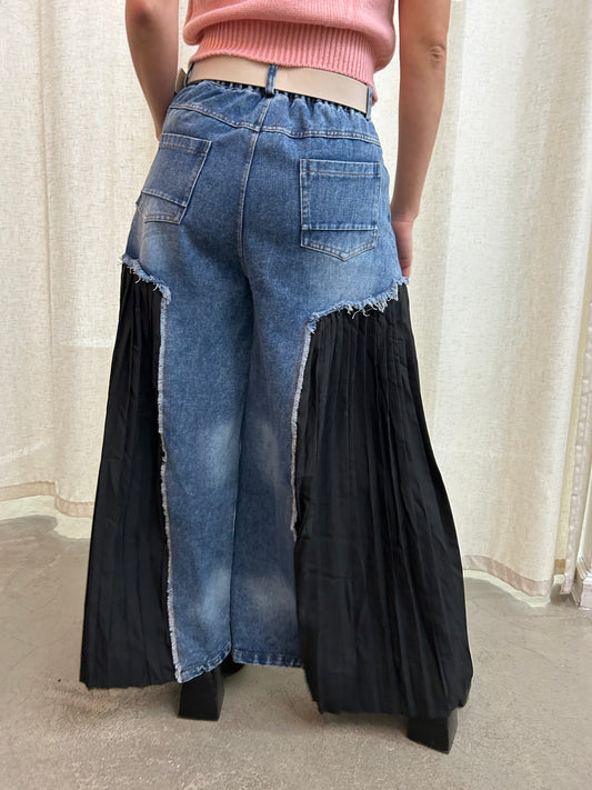 pleated detail denim pant