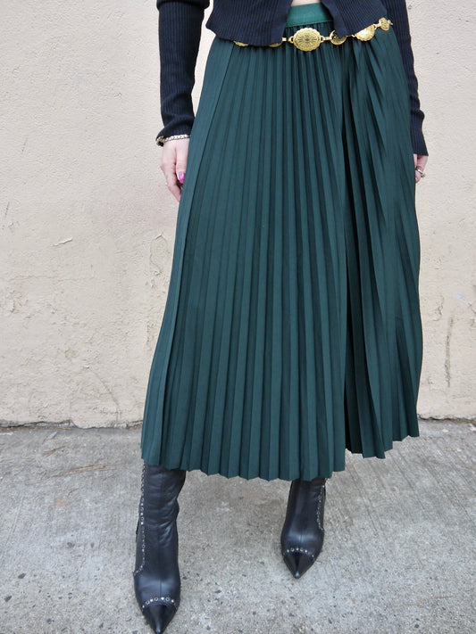 solid pleated skirt