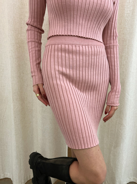 V-neck Crop Top & Skirt Set